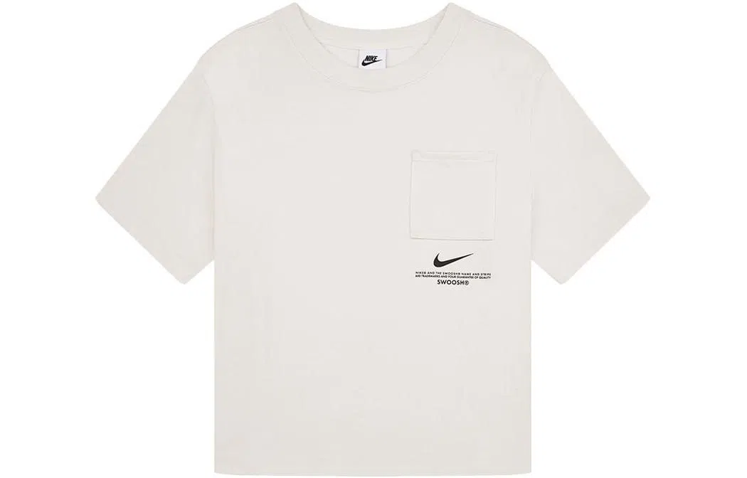 Nike SS22 SportswearSwoosh Logo T