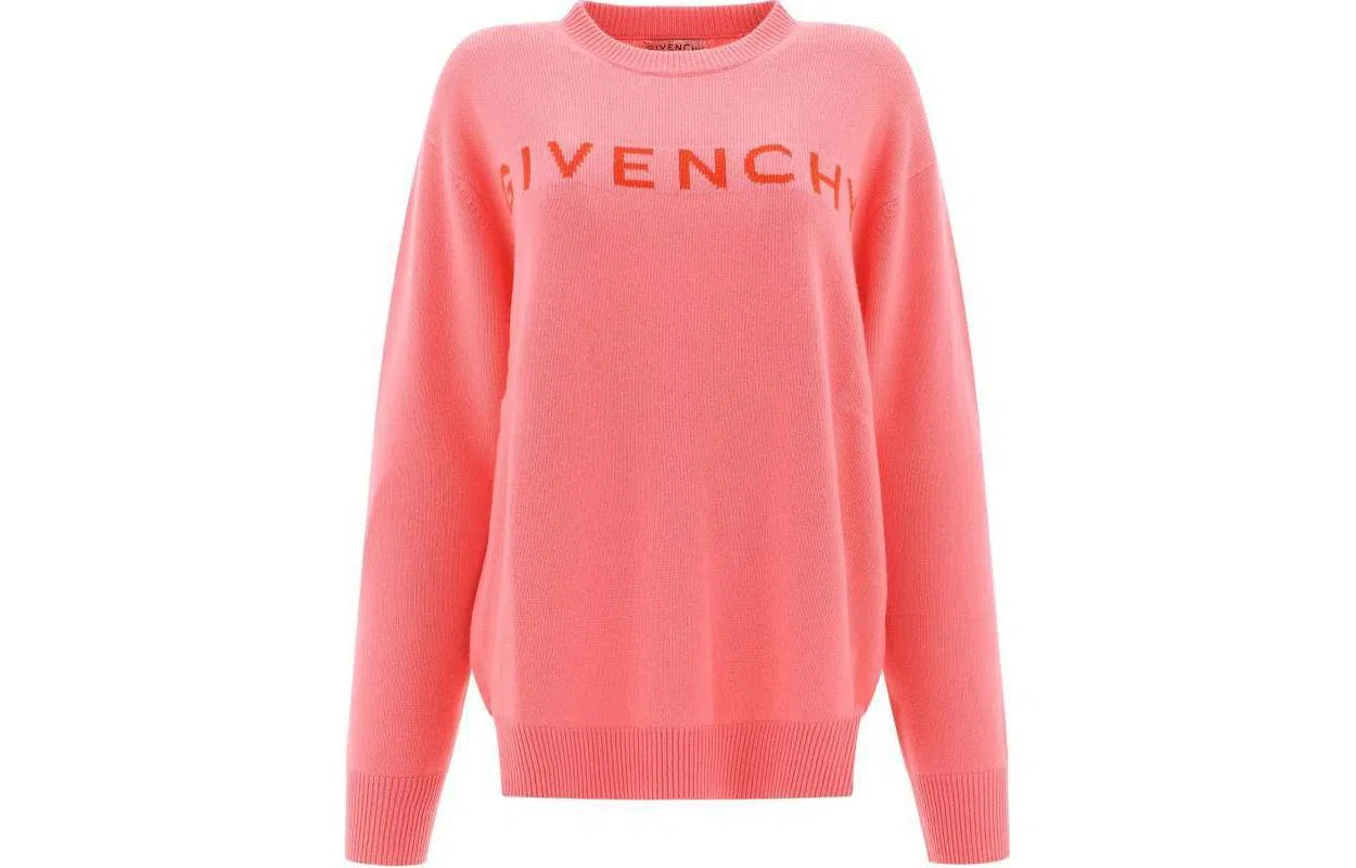 GIVENCHY