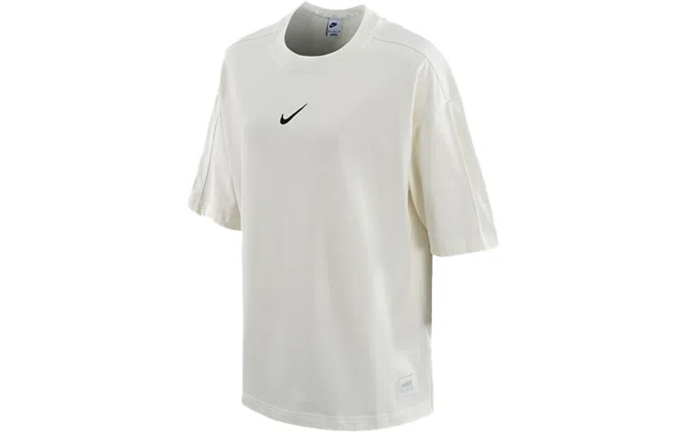 Nike Sportswear City Utility LogoT