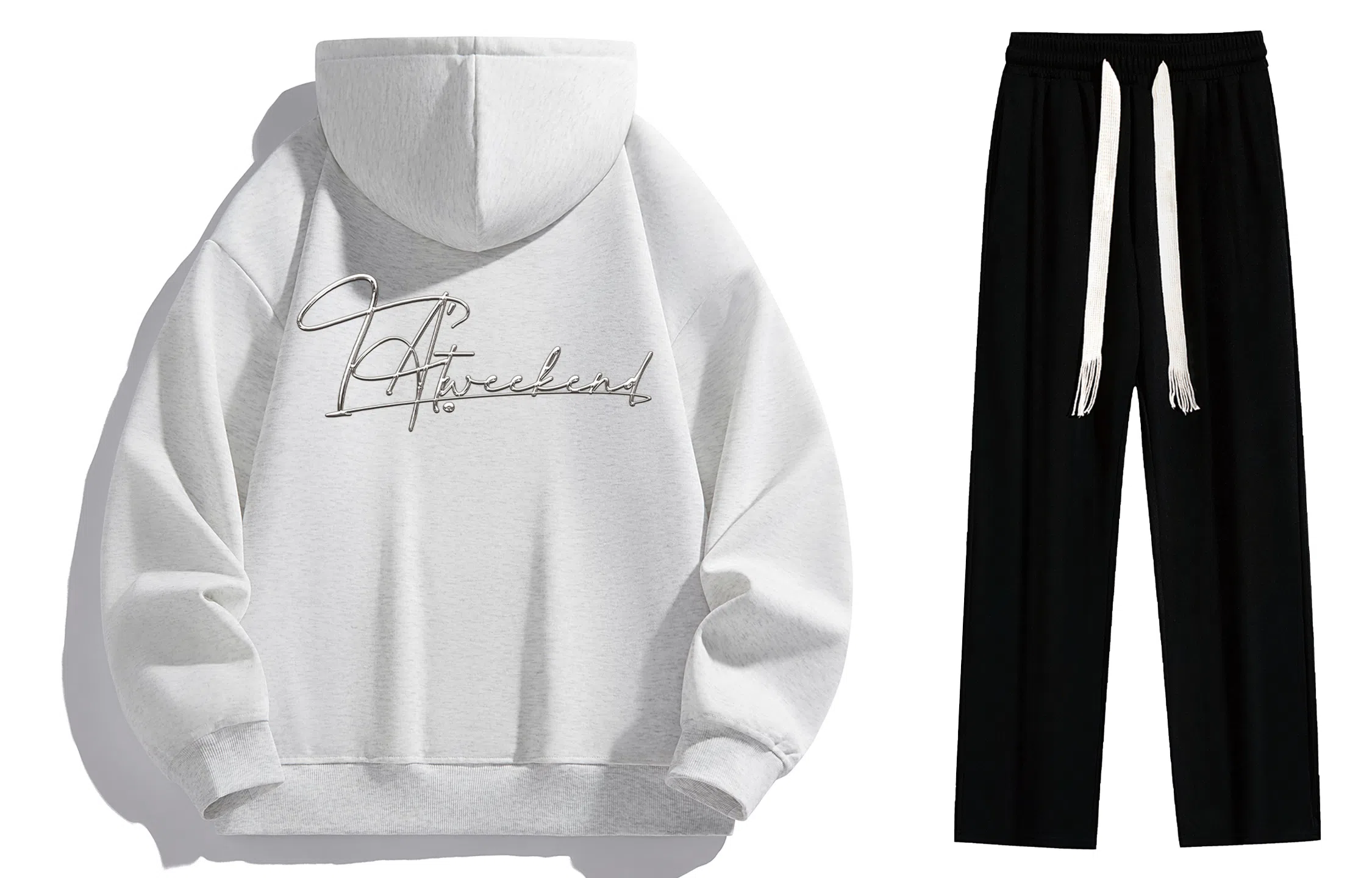 LA'T.WEEKEND clean fit Logo