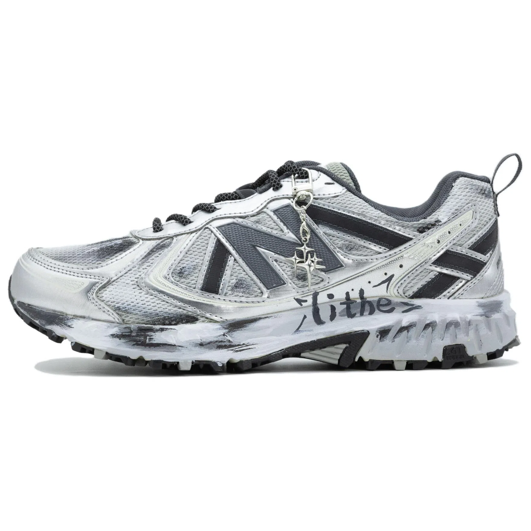 New Balance 410 V5 Silver