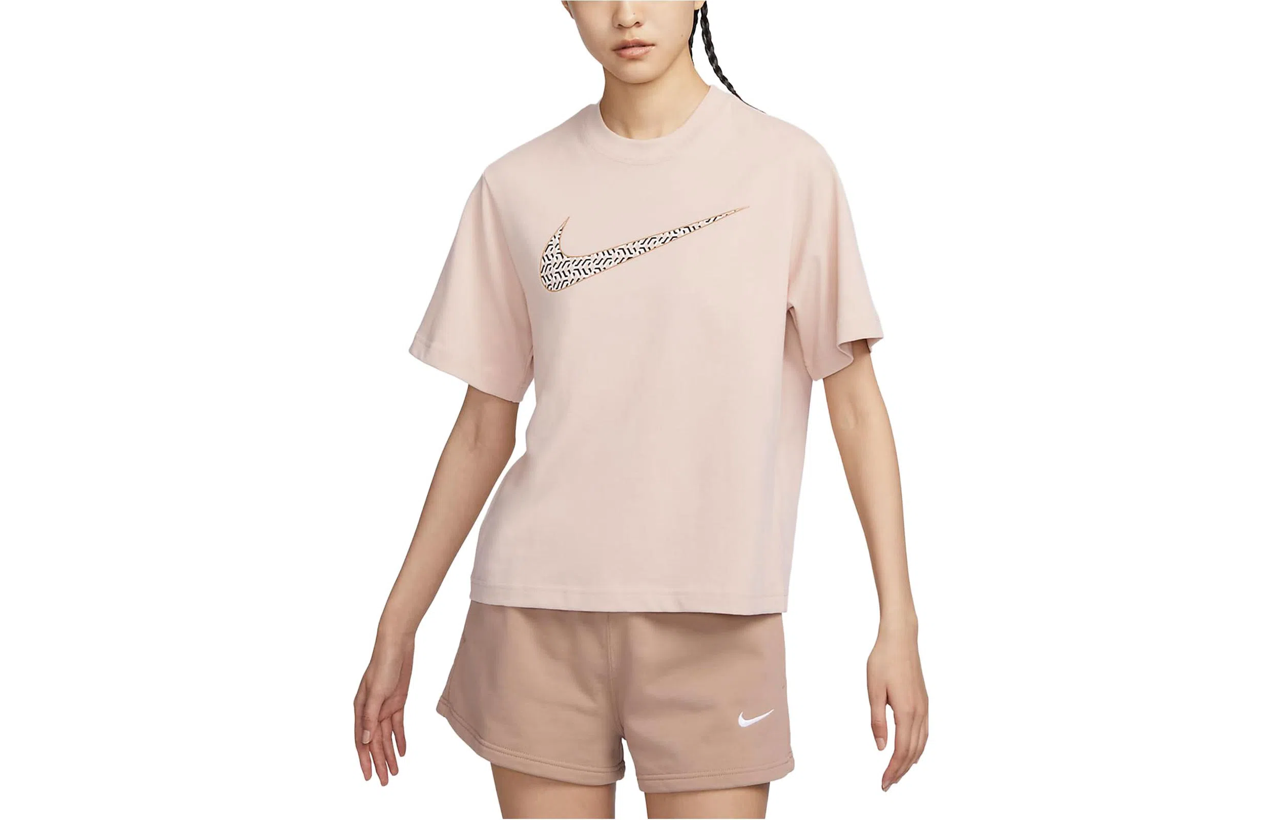 Nike Sportswear LogoT