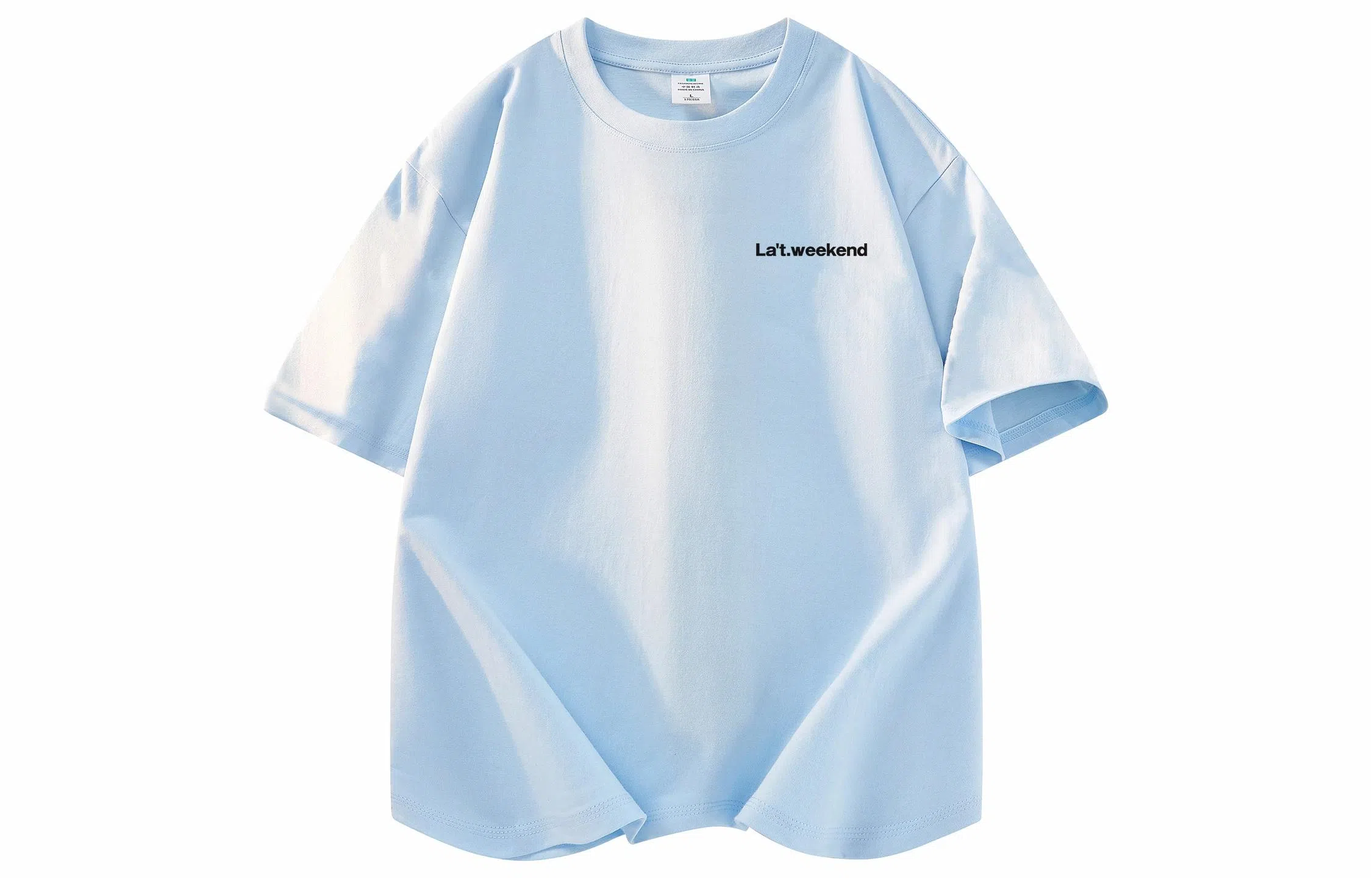LA'T.WEEKEND LogoT