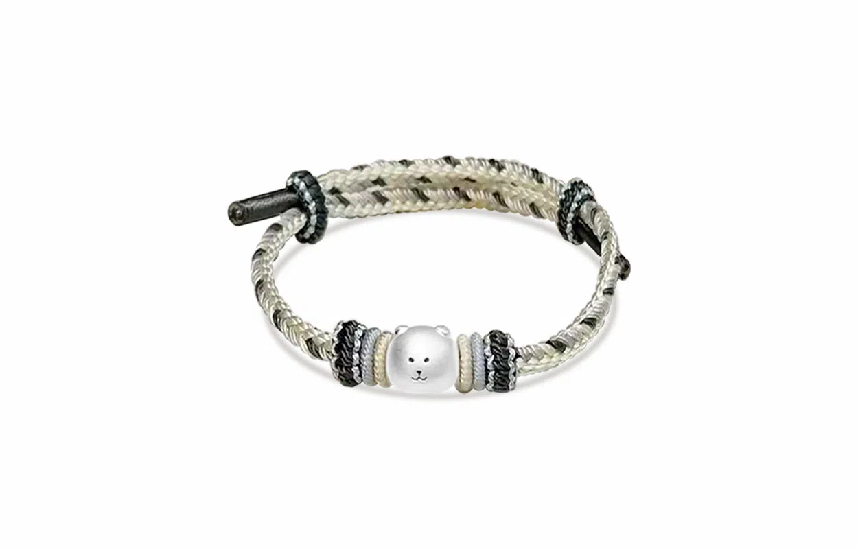 【S999纯银】 牧言 自嘲熊 萌趣可爱卡通简约小众设计高级感 立体磨砂小熊镂空交织如意结双色编绳 恋爱好运 足银 手绳 男女同款情侣款