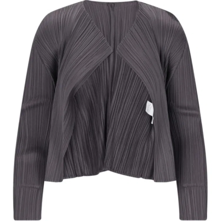 PLEATS PLEASE ISSEY MIYAKE