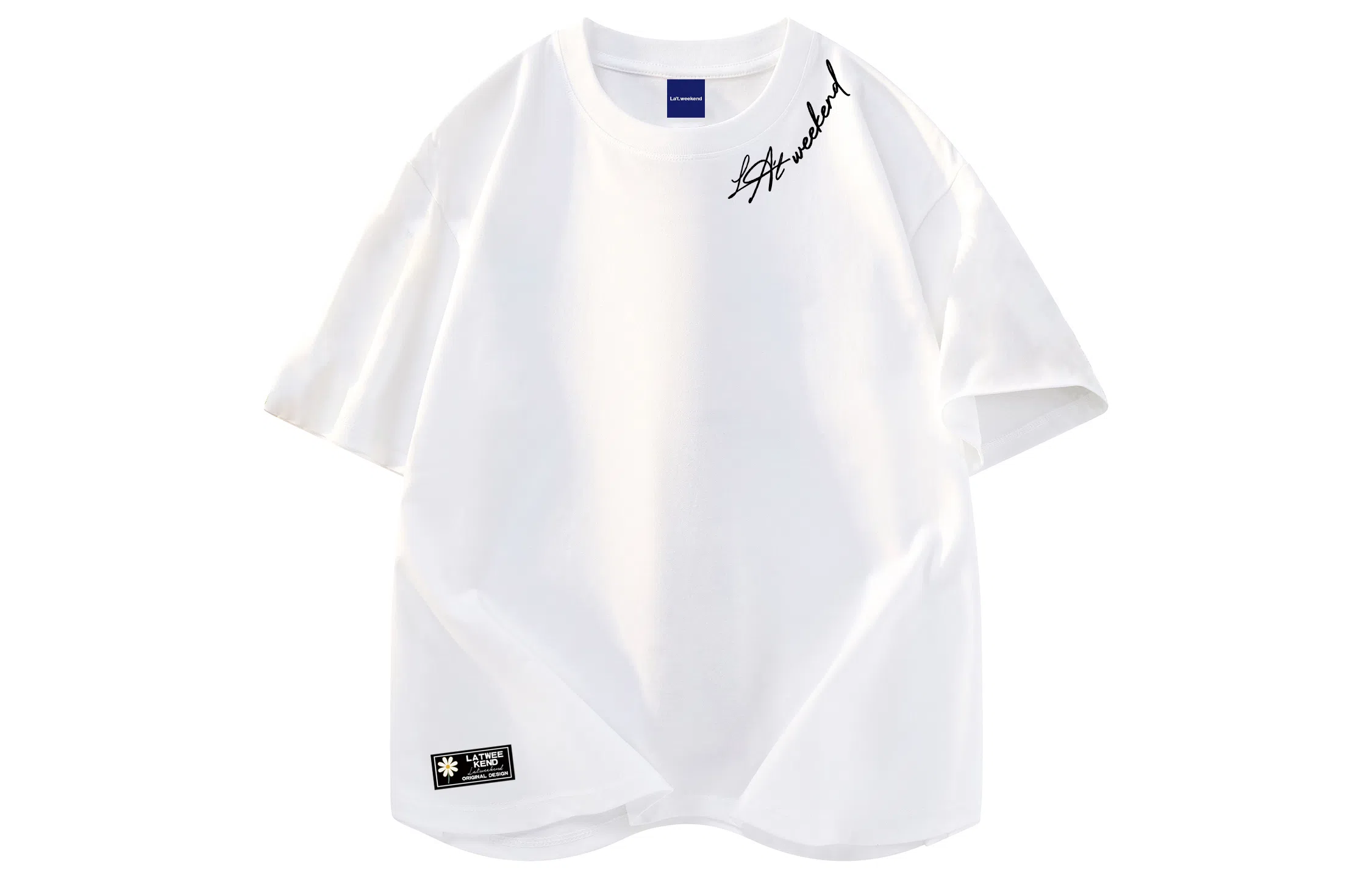 LA'T.WEEKEND LogoT