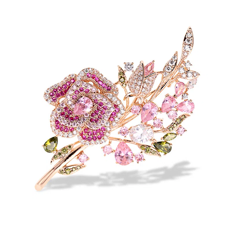 山一丸 时尚玫瑰花粉色胸花西装外套衬衫花朵锆石别针配饰 环保铜 胸针 女款