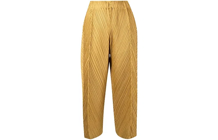 PLEATS PLEASE ISSEY MIYAKE