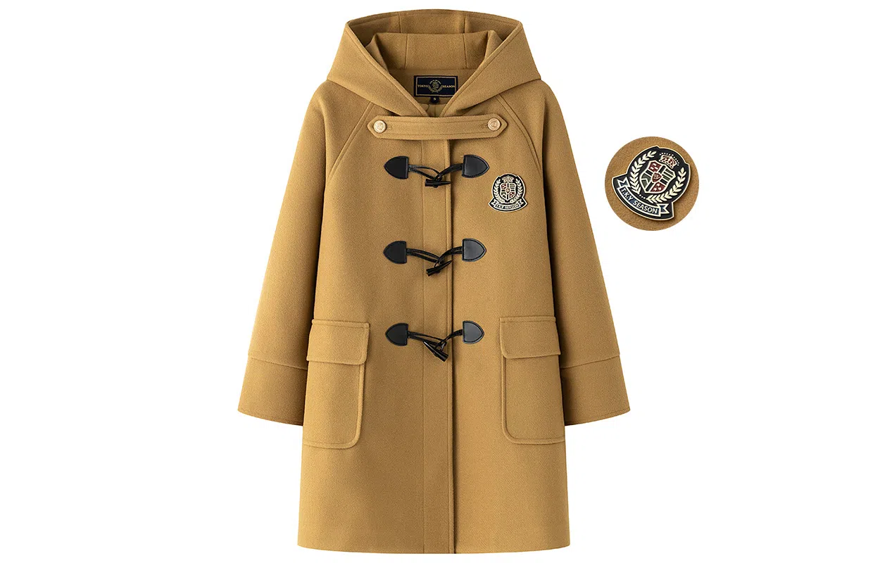 东鲸岁时记 学院风牛角扣连帽休闲长袖大衣 女款 驼色