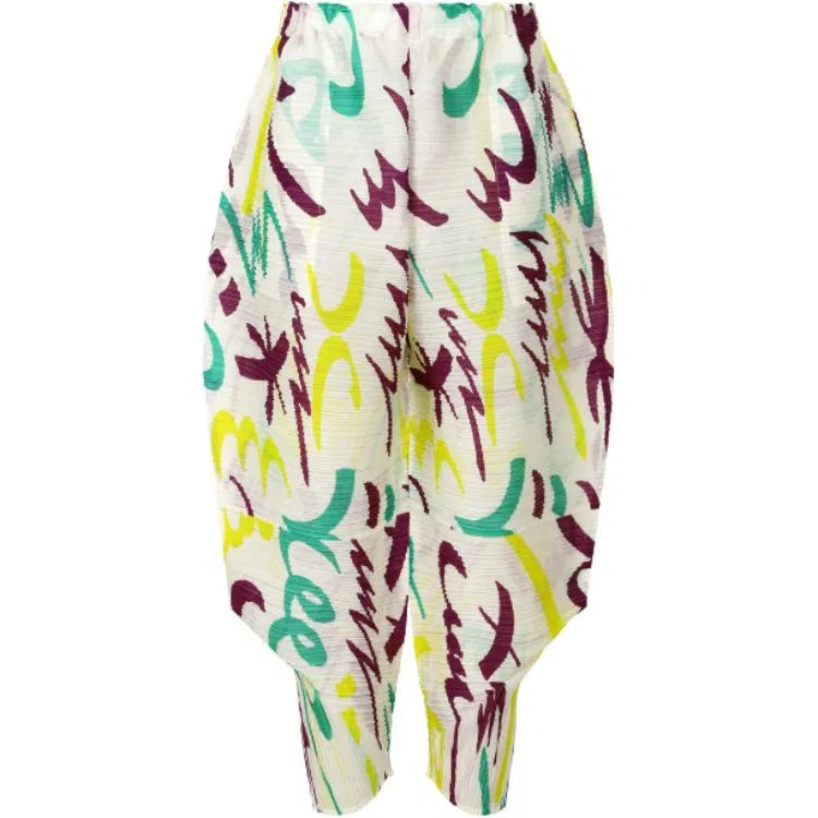 PLEATS PLEASE ISSEY MIYAKE