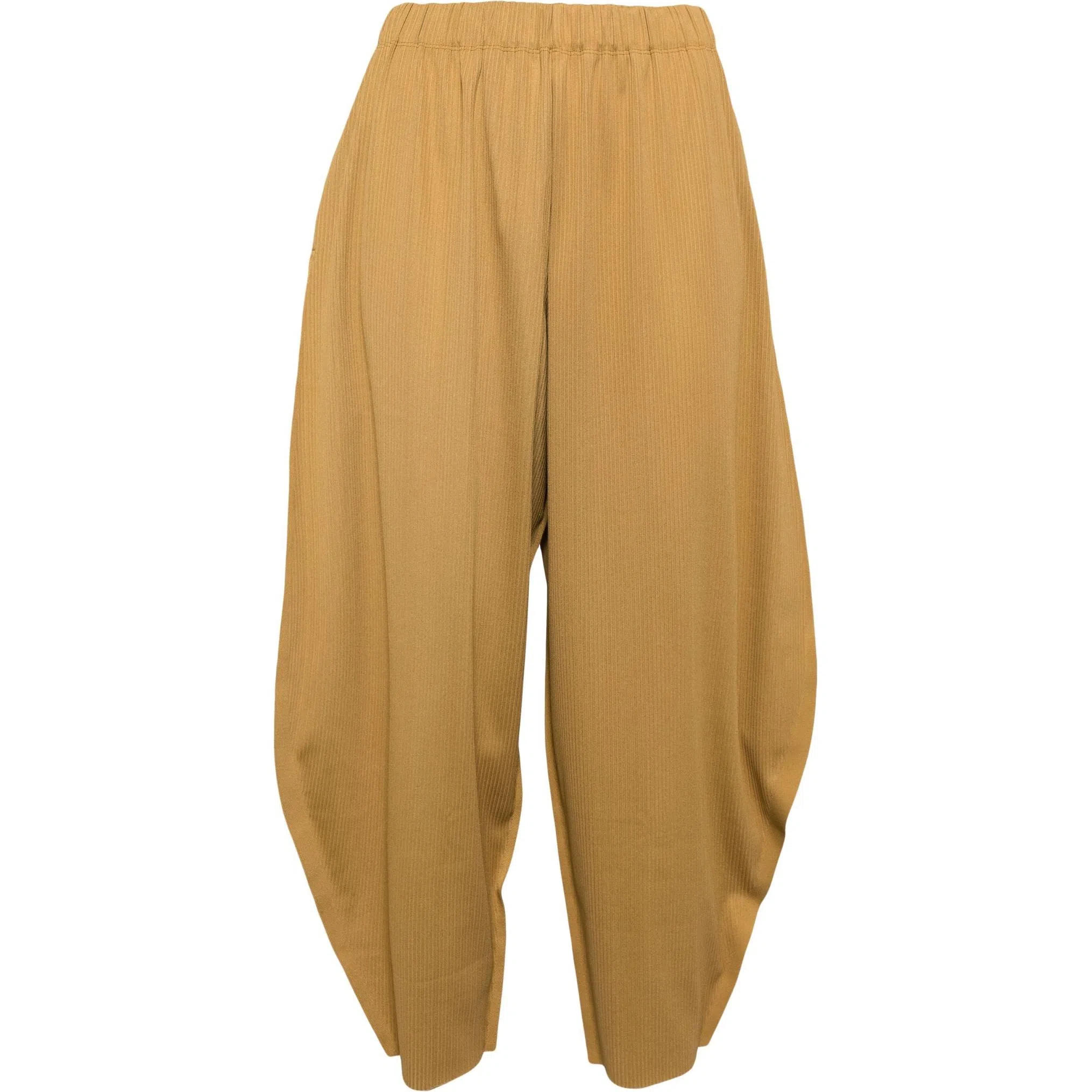 PLEATS PLEASE ISSEY MIYAKE