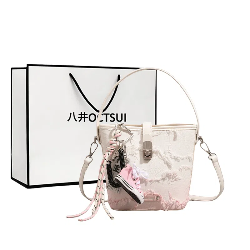 OCTSUI Bucket Bag Beige