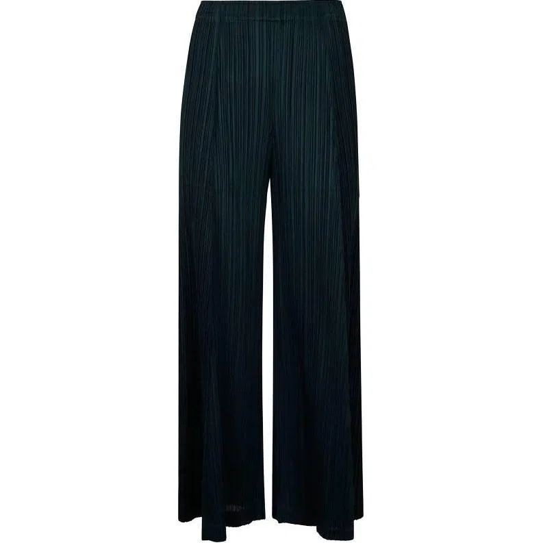 PLEATS PLEASE ISSEY MIYAKE