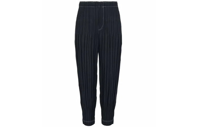 PLEATS PLEASE ISSEY MIYAKE