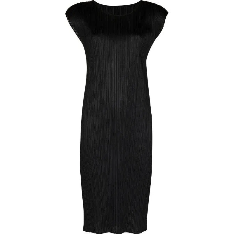 PLEATS PLEASE ISSEY MIYAKE