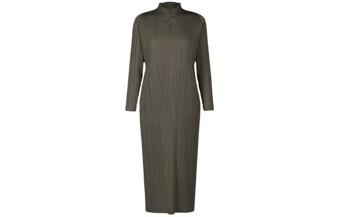 PLEATS PLEASE ISSEY MIYAKE