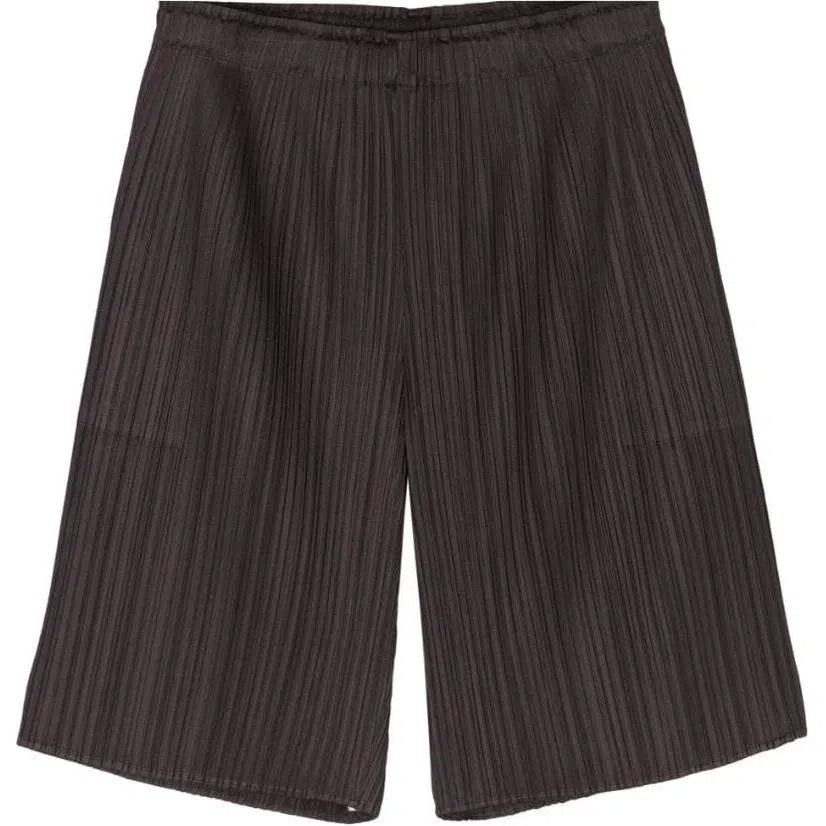 PLEATS PLEASE ISSEY MIYAKE