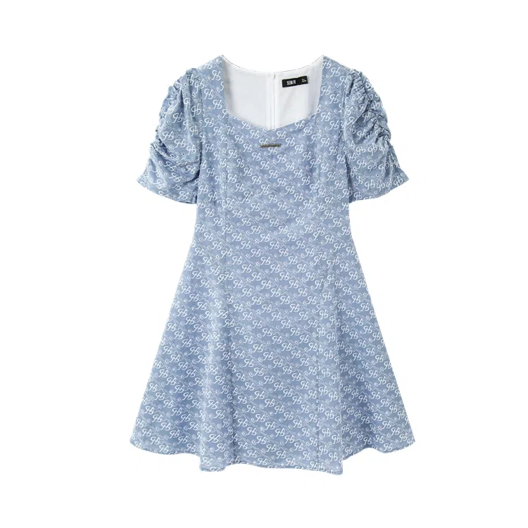 森马 设计感绣花方领短袖连衣裙