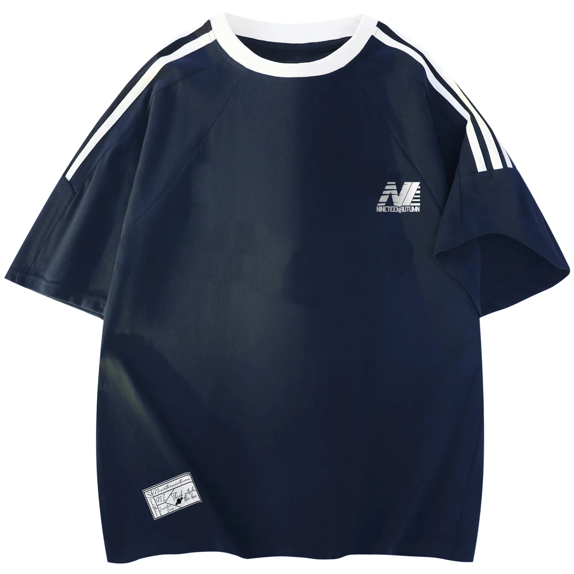 NINETEEN AUTUMN Logo260gT