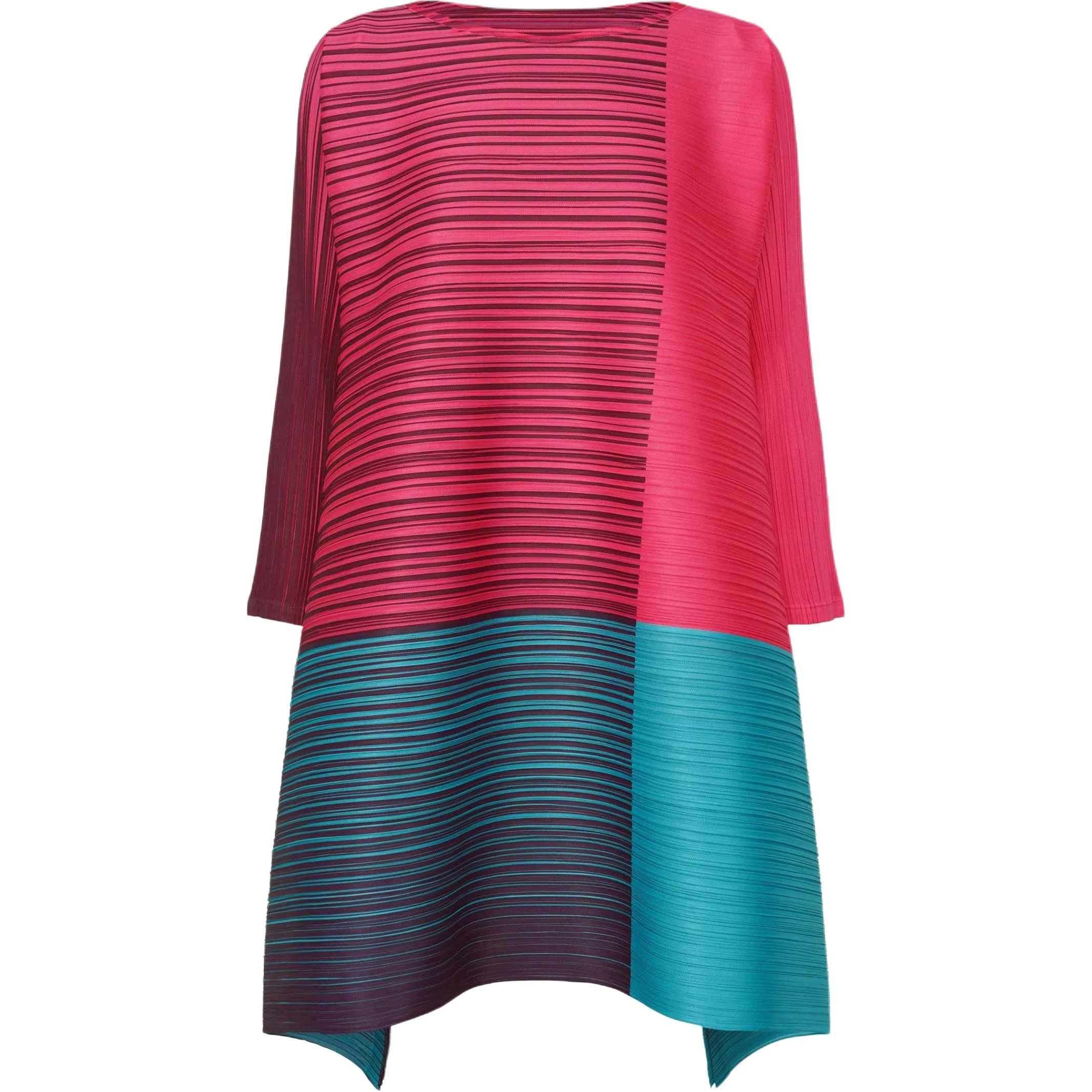 PLEATS PLEASE ISSEY MIYAKE