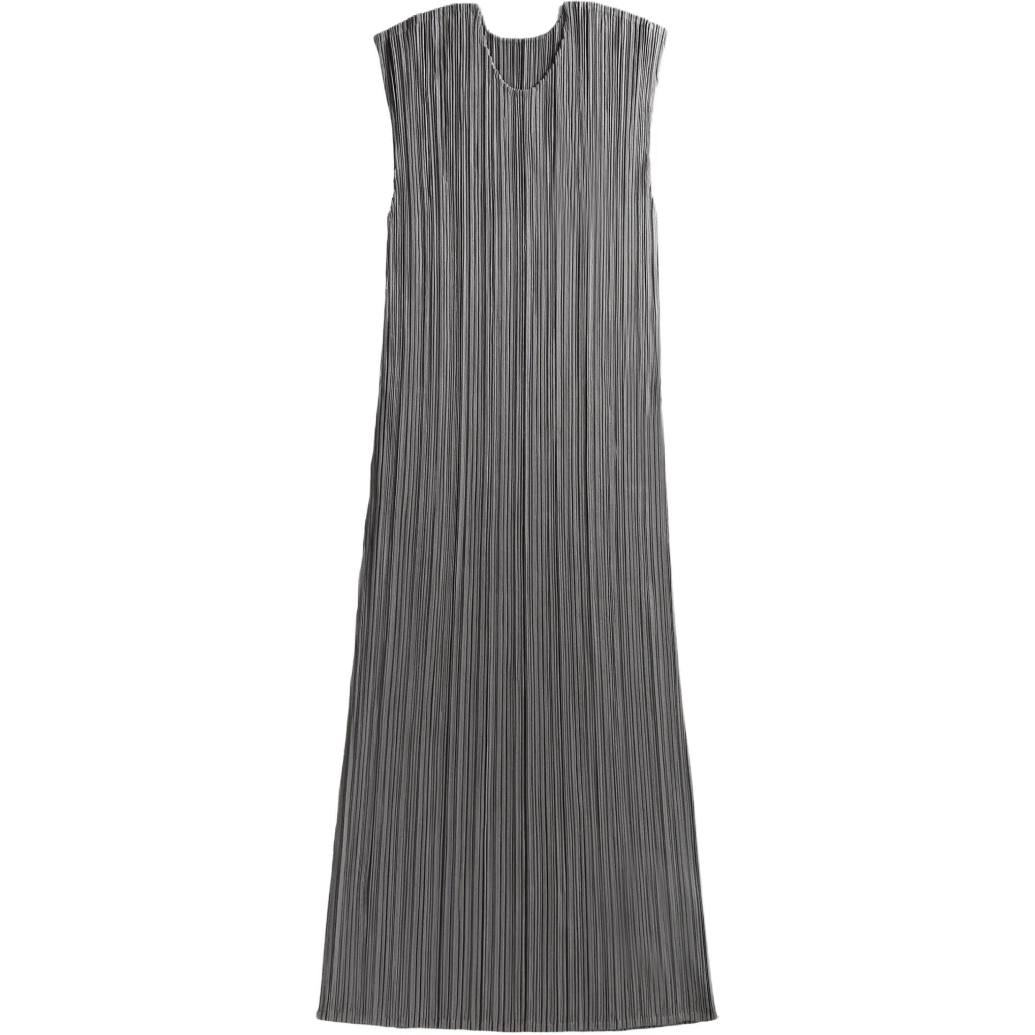 PLEATS PLEASE ISSEY MIYAKE