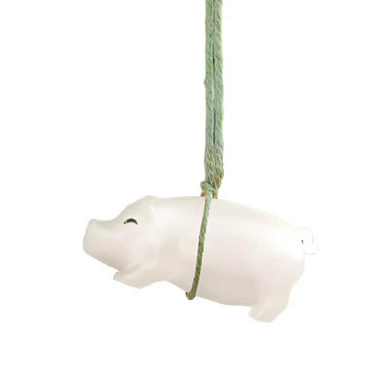 【不晒黑神器 有紫外线就变色】 千桐 烤乳猪卡通治愈创意手机绳包包行李箱卡通玩偶 亚克力 挂件 男女同款情侣款