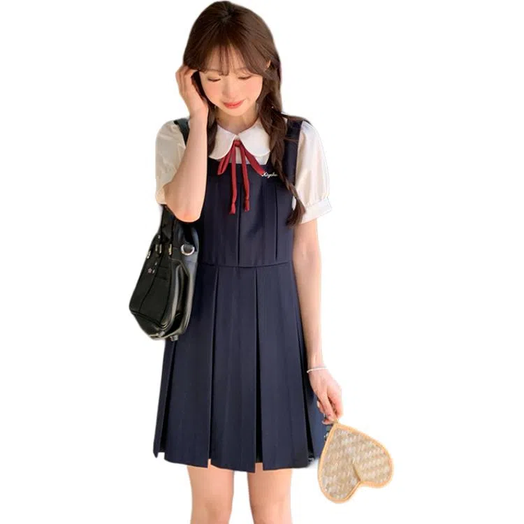 东鲸岁时记 高级感独特绝美显瘦短袖制服 女款 礼盒装 连衣裙+衬衫 买赠领绳