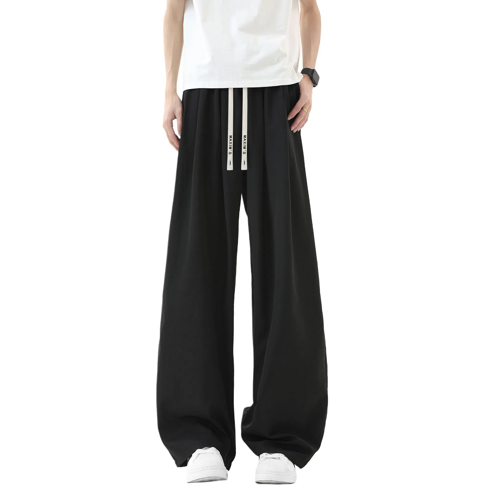 maxim's de paris vibe