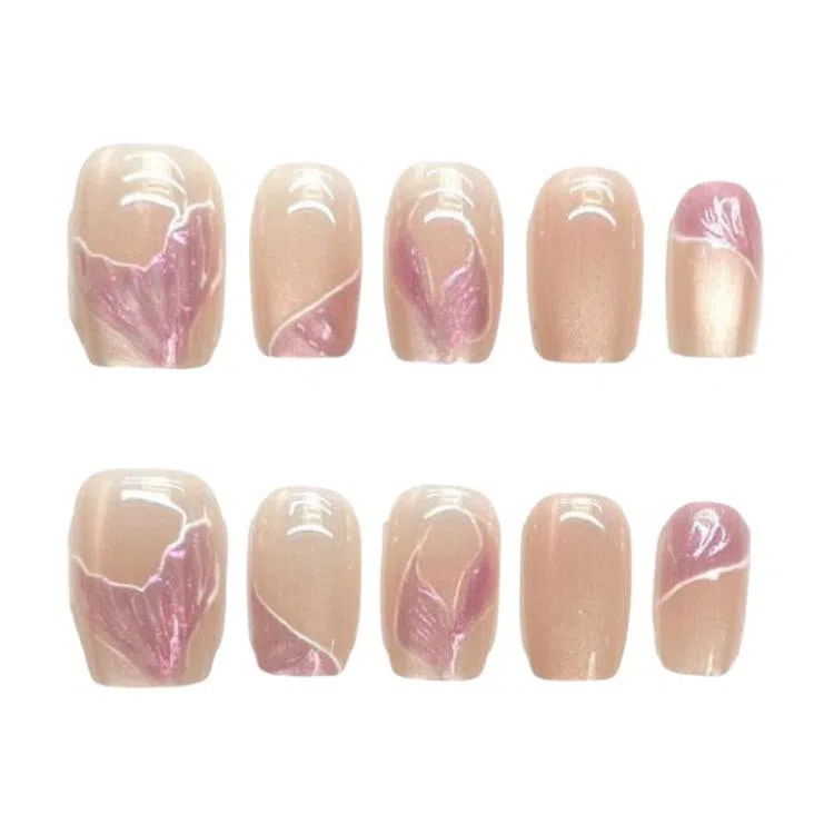 轻迎 粉色鱼尾  穿戴甲 短款裸色晕染 纯欲