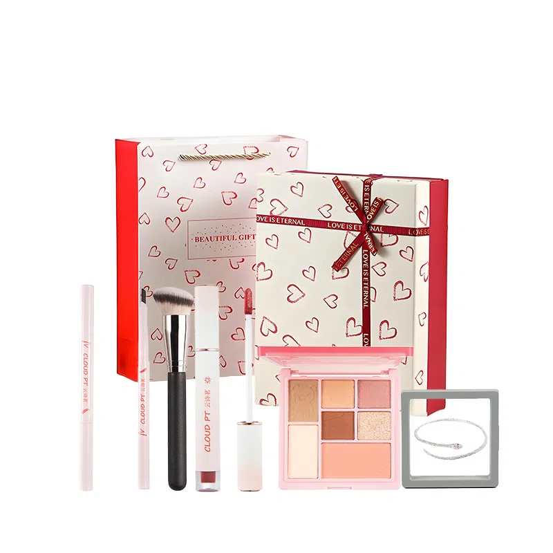 云诗茗 心心相恋礼盒彩妆套装 自然玻璃唇持久 日常通勤定妆不掉色不脱妆