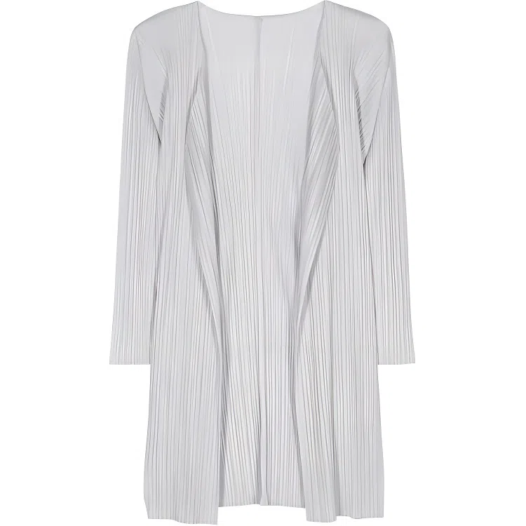 PLEATS PLEASE ISSEY MIYAKE