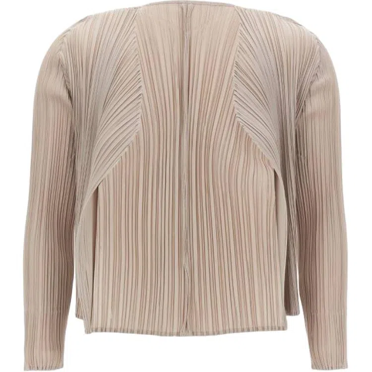 PLEATS PLEASE ISSEY MIYAKE