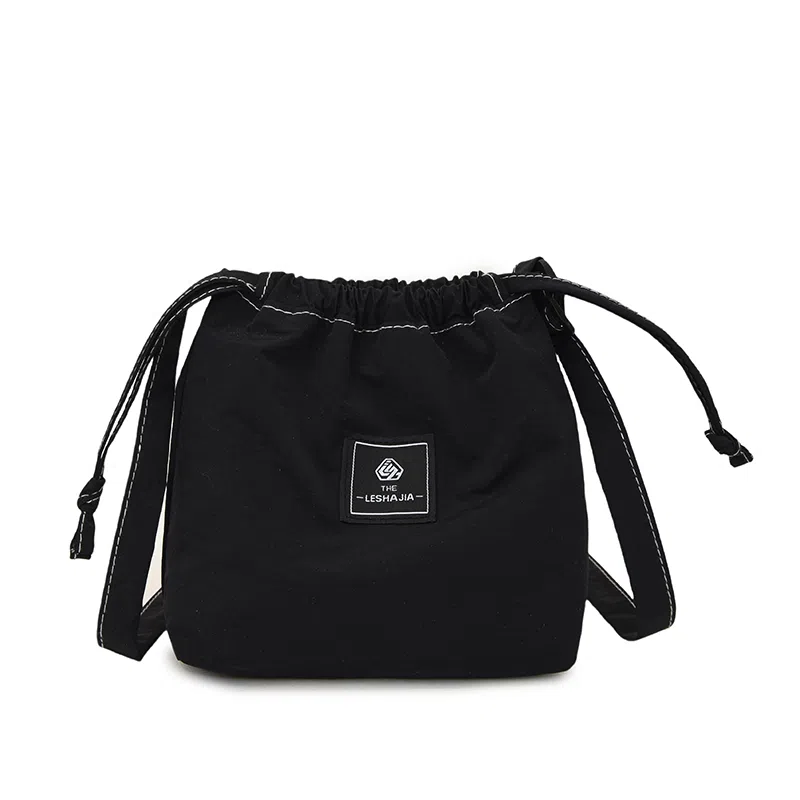 行途 高级感小众时尚超火 水洗布 斜挎包 男女同款情侣款 多色