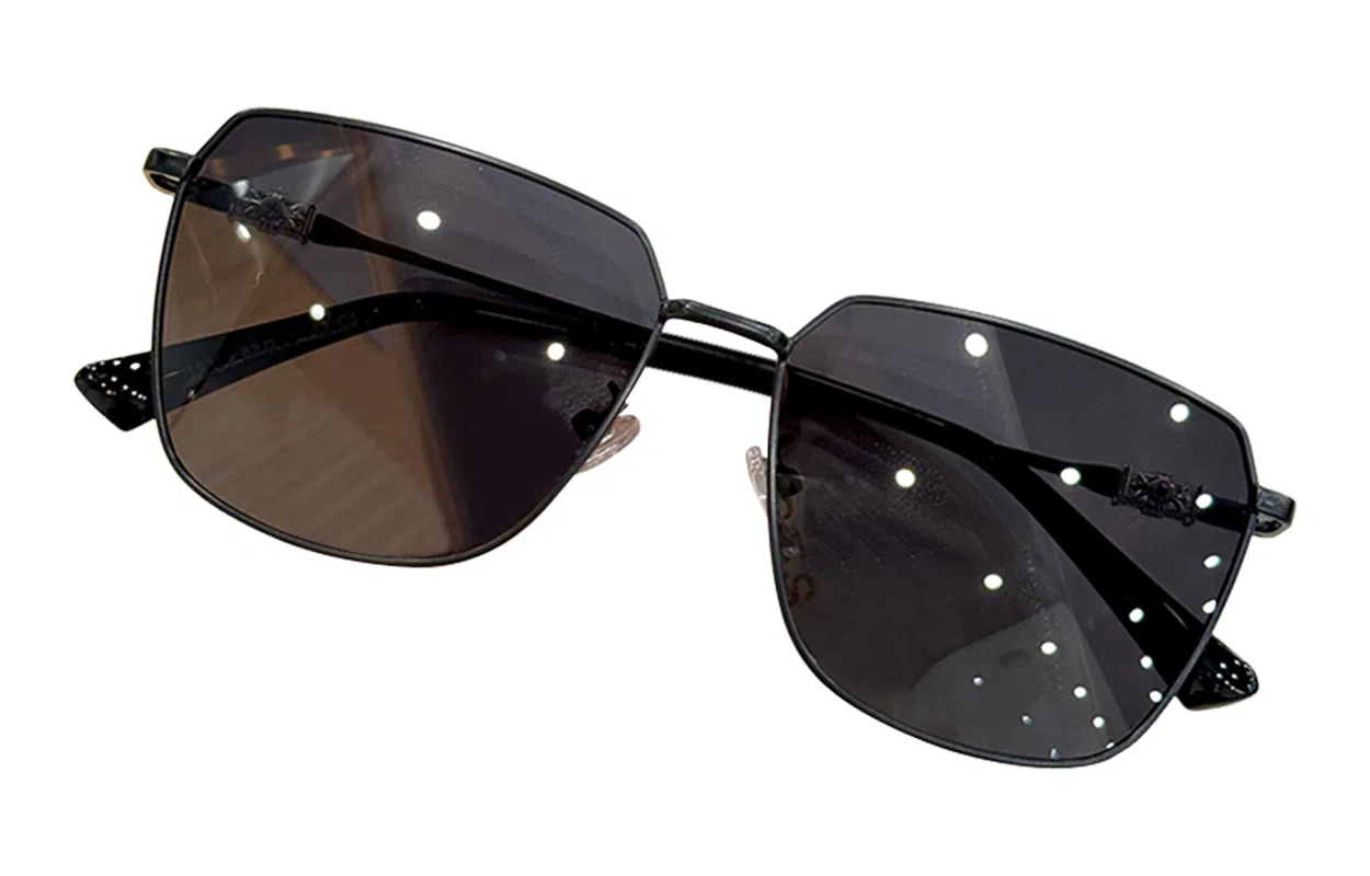 优幽兰 时尚潮流小众个性设计感墨镜复古百搭高级感防紫外线开车专用驾驶 钛合金 方形 太阳眼镜 男女同款情侣款