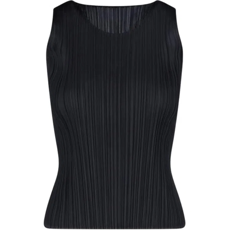 PLEATS PLEASE ISSEY MIYAKE