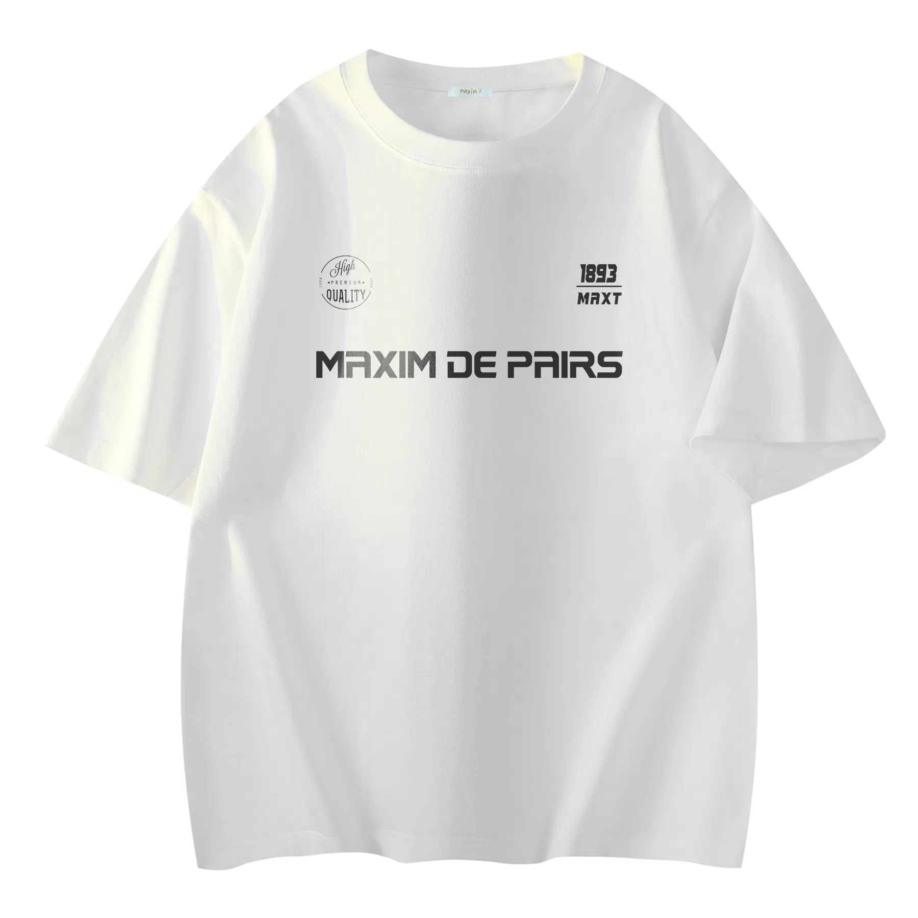 maxim's de paris T