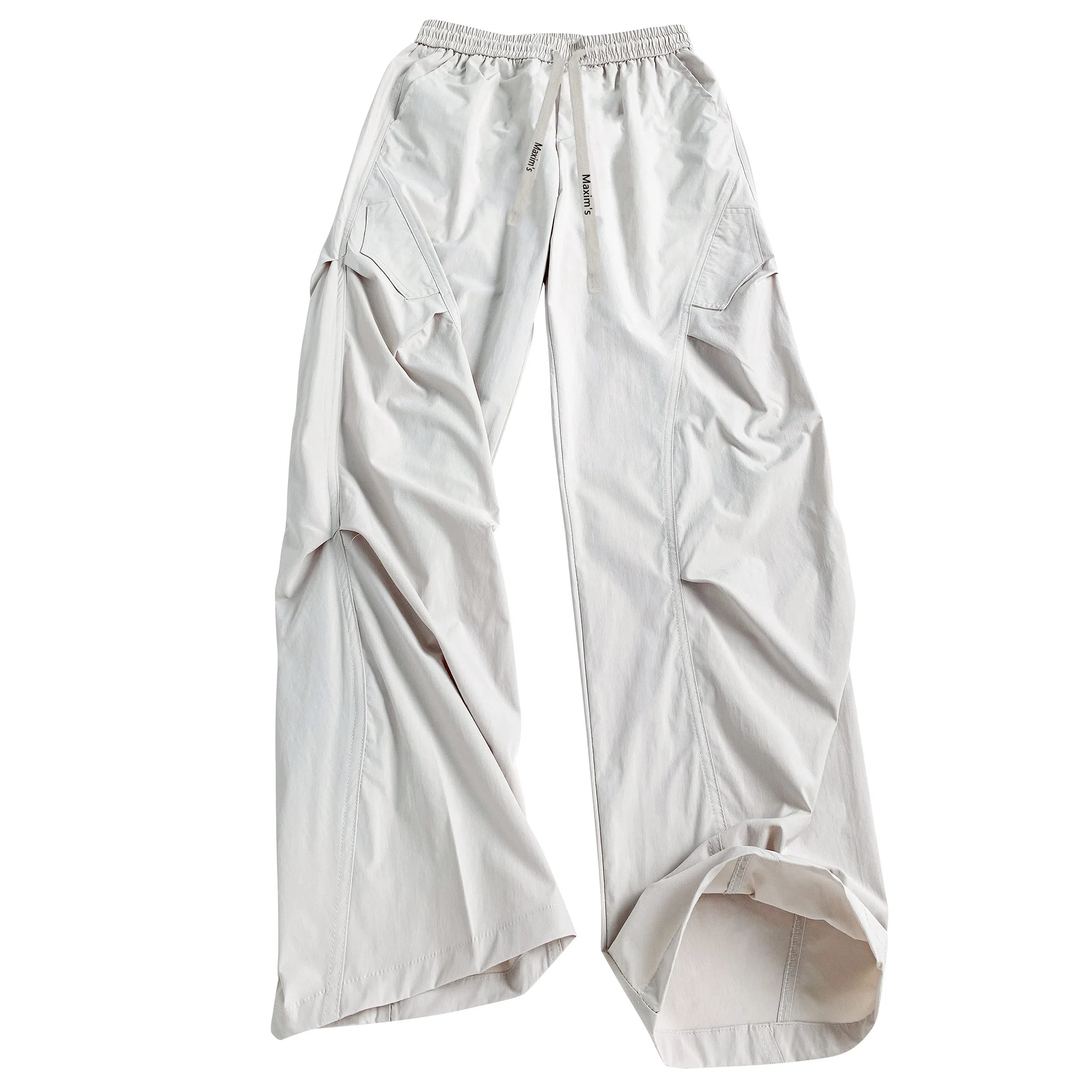 maxim's de paris logo