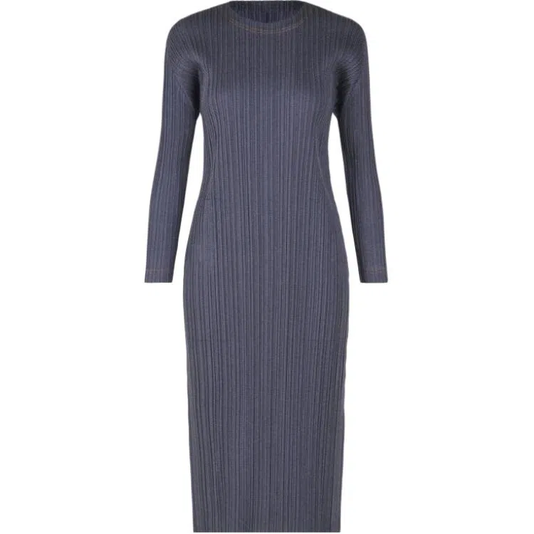 PLEATS PLEASE ISSEY MIYAKE