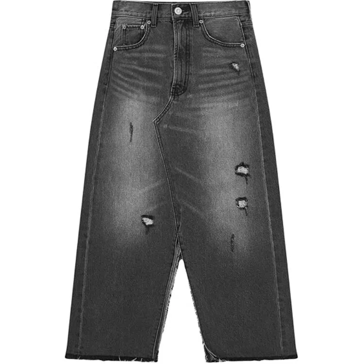 MOUSSY A