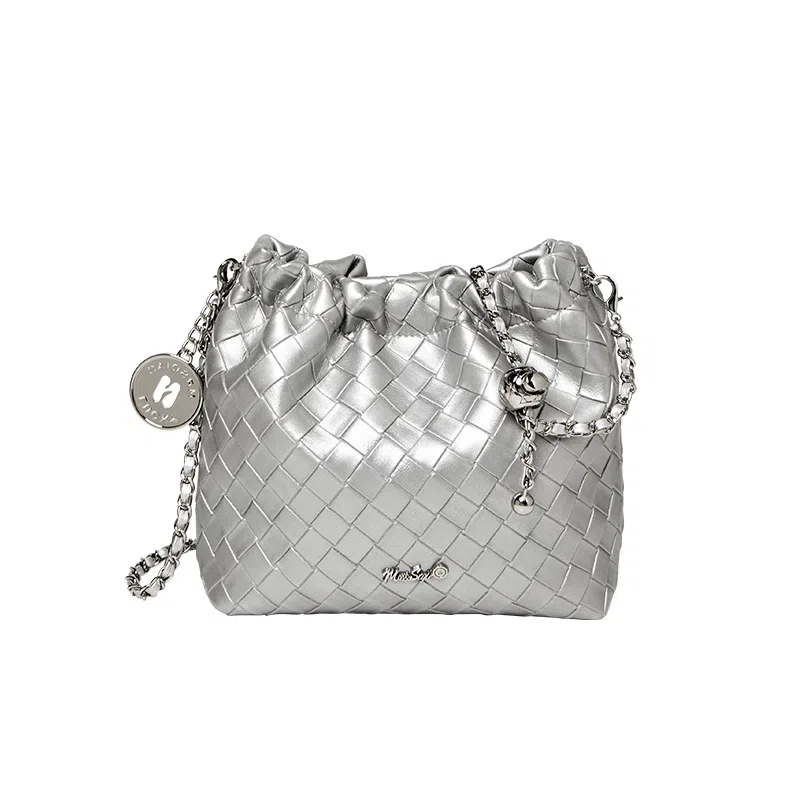 纳兰杜 潮流时尚百搭编织设计褶皱包 牛剖层革拼合成革 链条包斜挎包单肩包 小号 女款 子夜黑/米白色/太空银