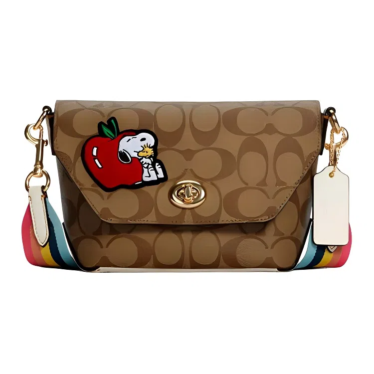COACH x Peanuts Snoopy karlee 23
