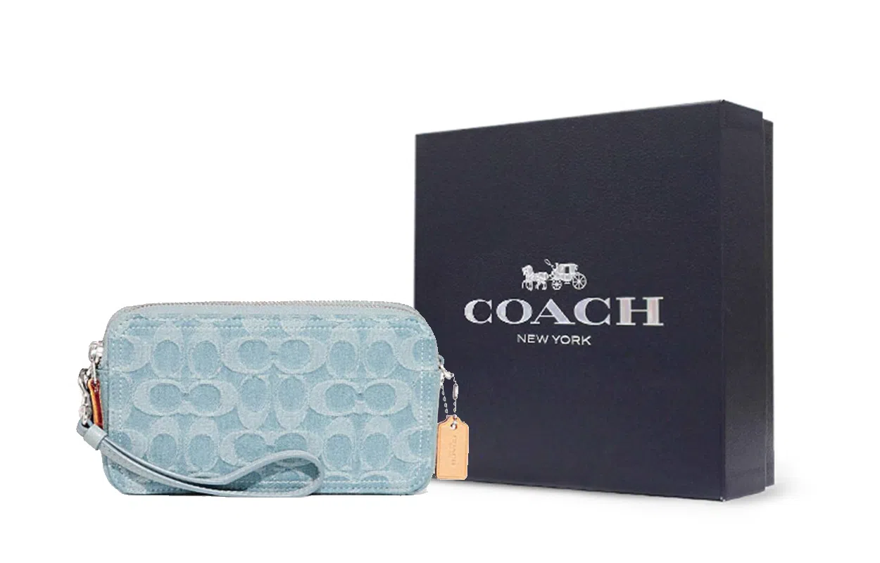 COACH Kira 19 Logo