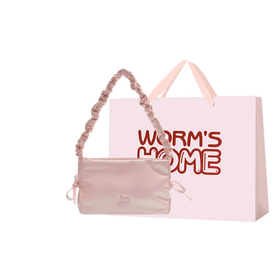 WORM'S HOME PU