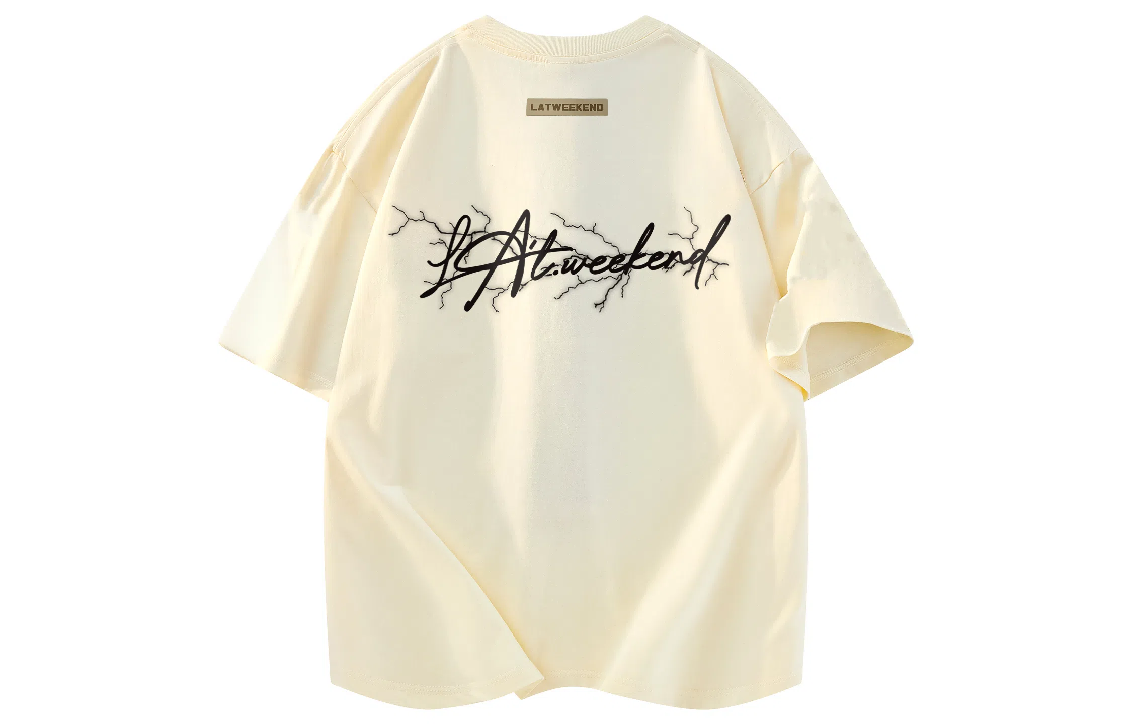 LA'T.WEEKEND LogoT