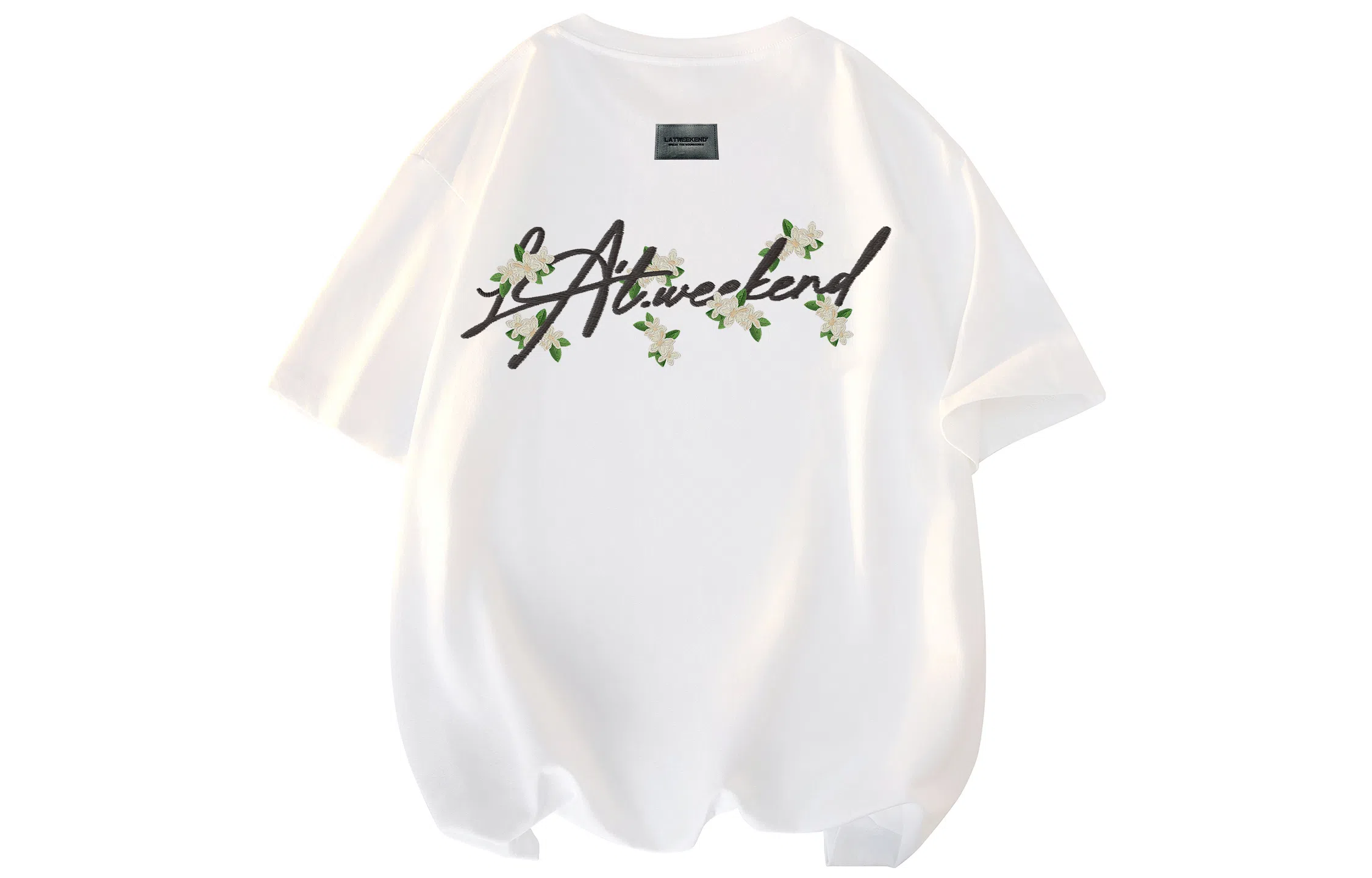 LA'T.WEEKEND LogoT
