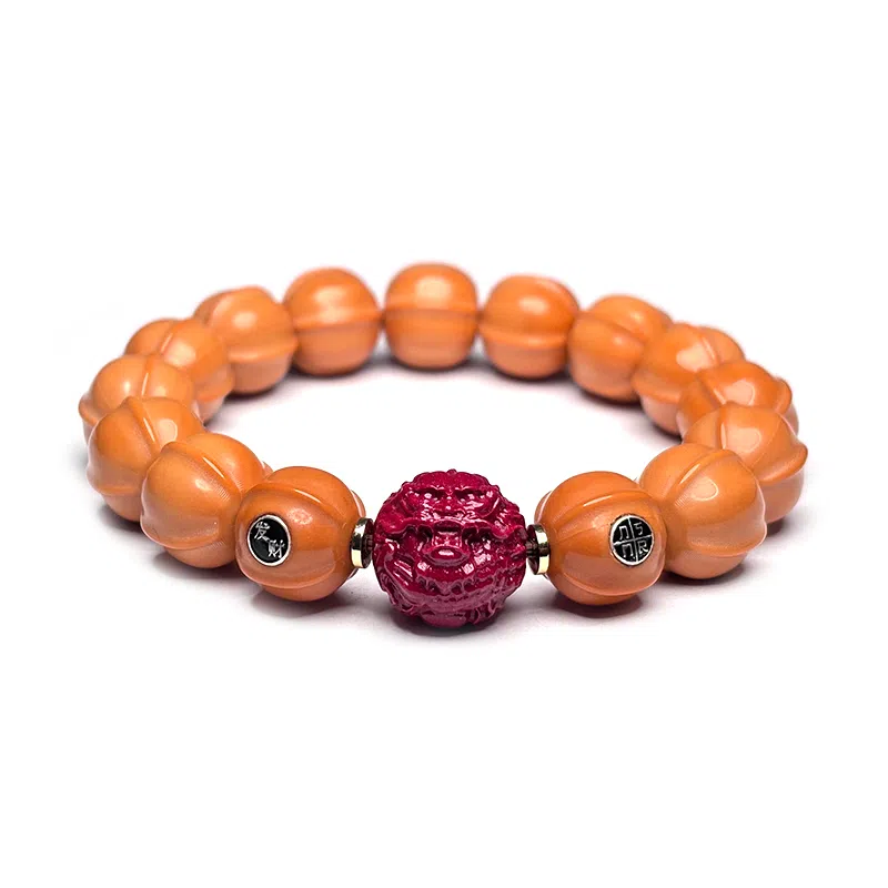 MOUNTAINS AND MANS 925