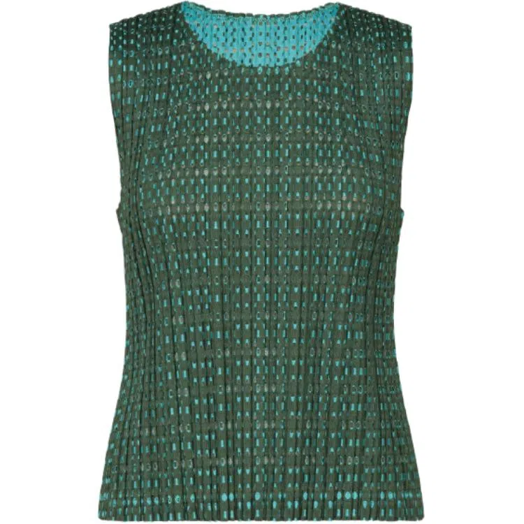 PLEATS PLEASE ISSEY MIYAKE