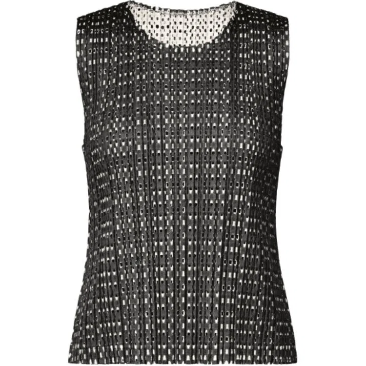 PLEATS PLEASE ISSEY MIYAKE