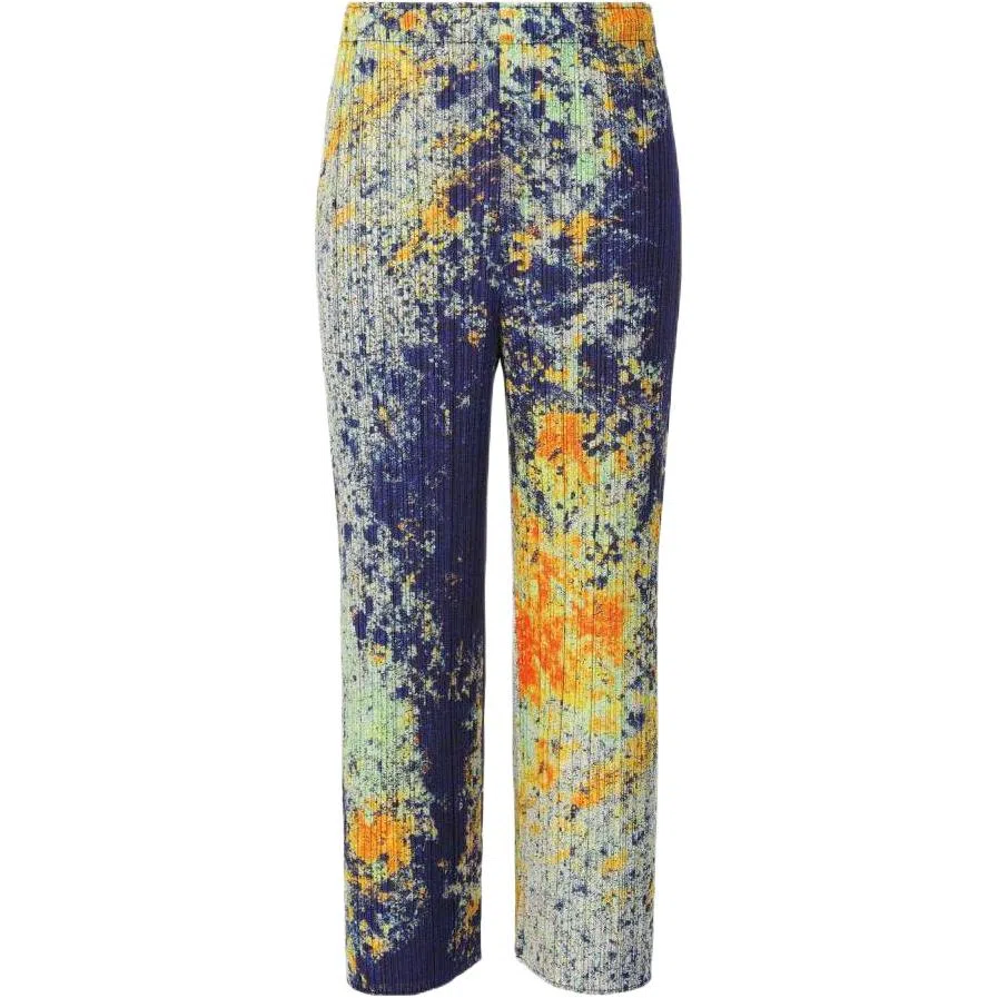 PLEATS PLEASE ISSEY MIYAKE