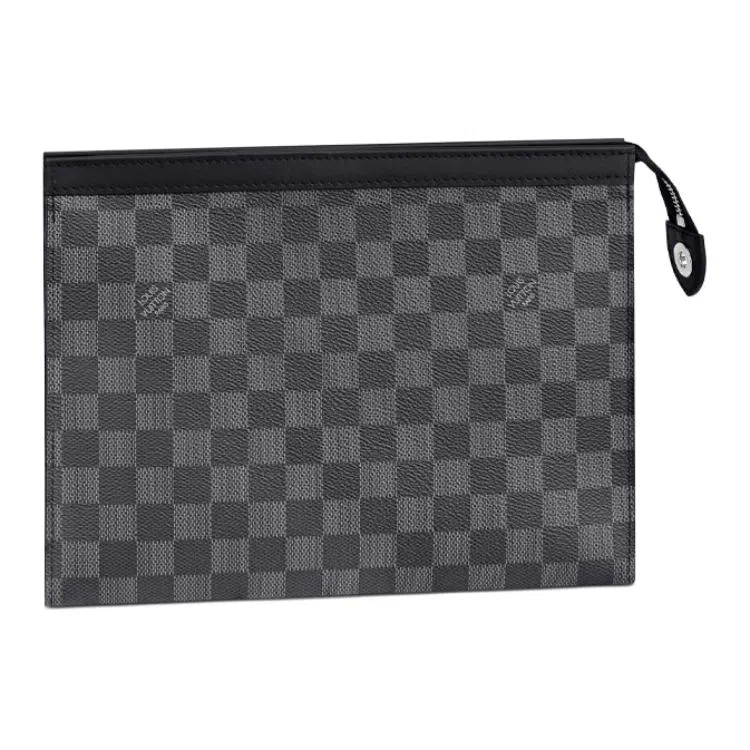 LOUIS VUITTON Pochette Voyage